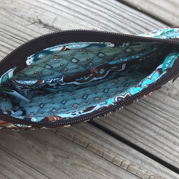 Vera Bradley Wristlet - Picture 3 of 4